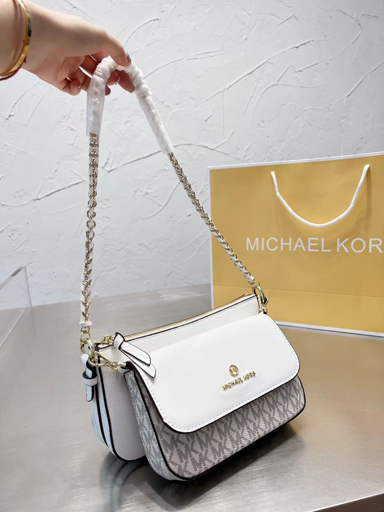 Brand new Michael Kors Ole Jet - Women'S Bags Of Michael Kors ulasan dan harga